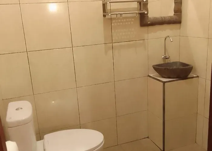 ゲストハウス Bucu Hidden Guest House, And Meditation Center パヤンガン