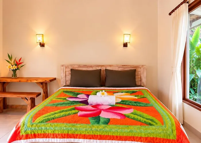 ゲストハウス Bucu Hidden Guest House, And Meditation Center パヤンガン