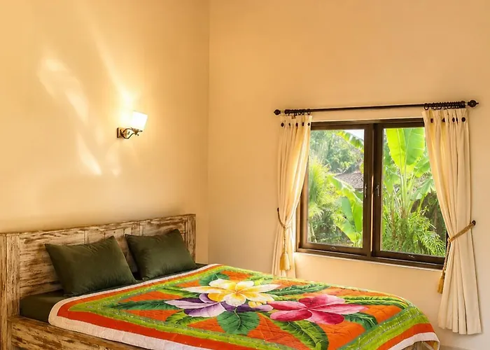 Bucu Hidden Guest House, And Meditation Center 2*